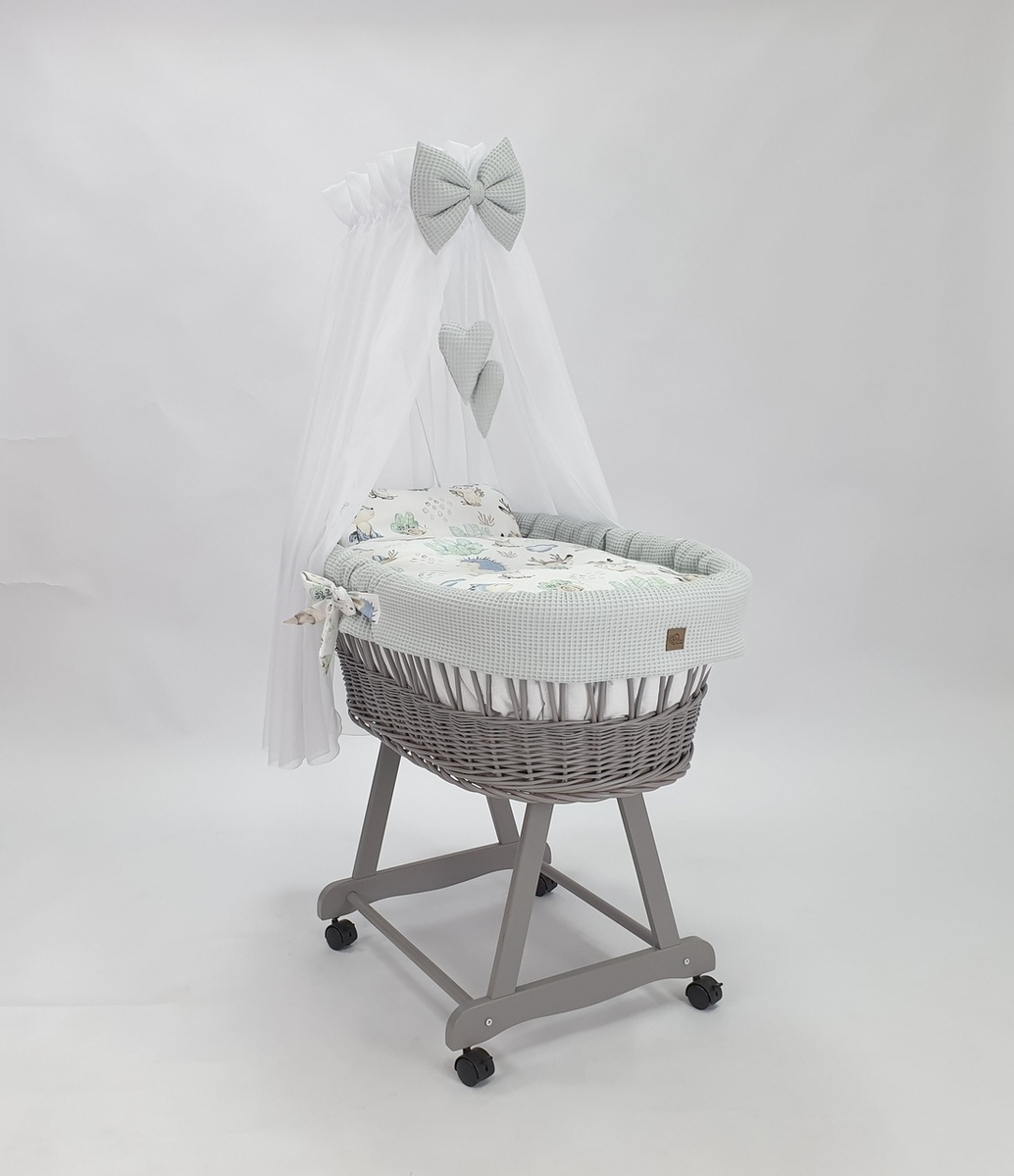 Wicker bed with equipment for a baby Hedgehog banaby.eu