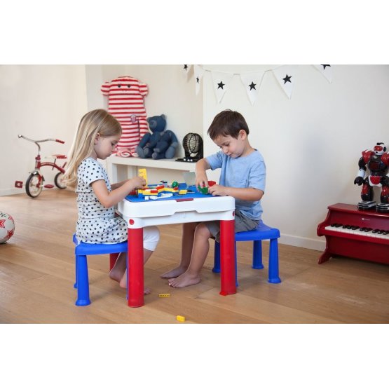 Children table with footstools Construct