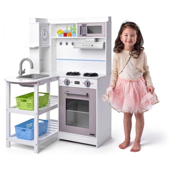 Kelly interactive kitchen with accessories