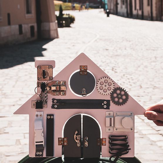 Activity board - House - pink-gray