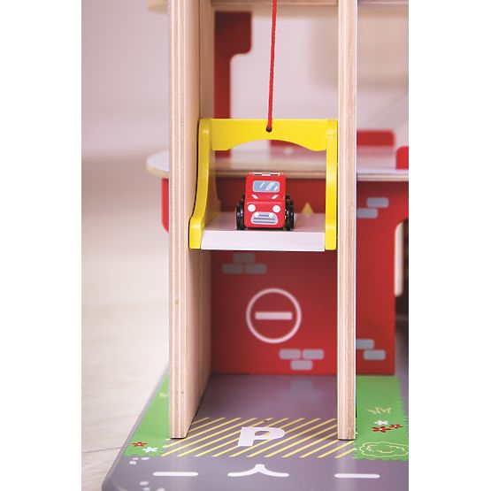 Bigjigs Toys Garage with Parking Lot