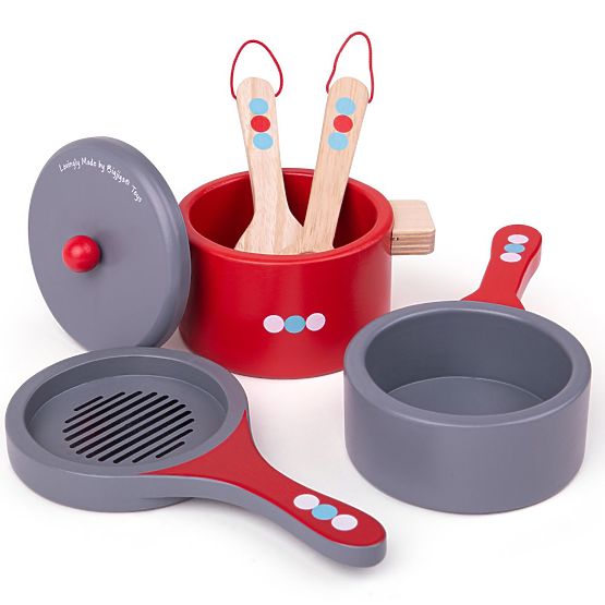 Bigjigs Toys Wooden Dish Set with Polka Dots