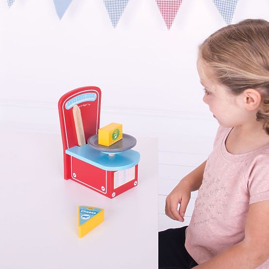 Bigjigs Toys Wooden Kitchen Scale