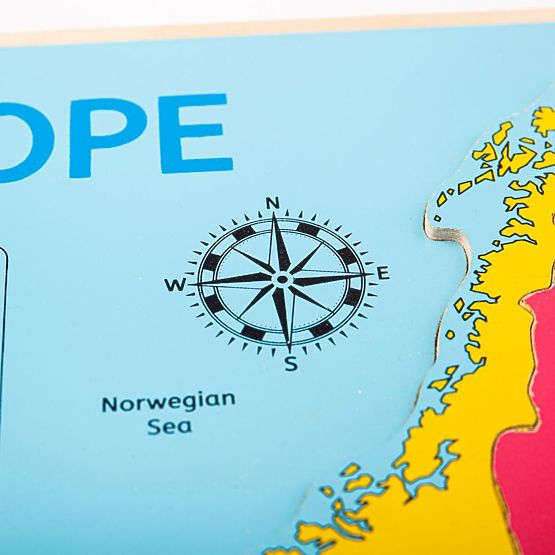 Bigjigs Toys Wooden puzzle map of Europe 25 pieces