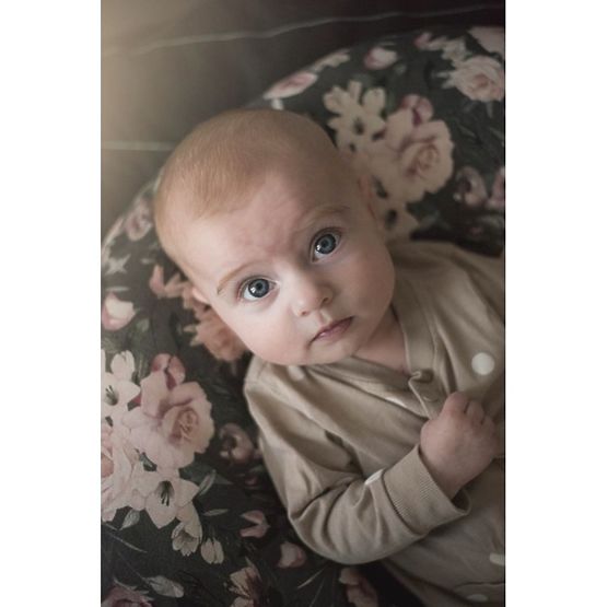 Breastfeeding pillow Night flowers