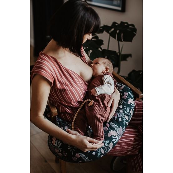 Breastfeeding pillow Secret garden