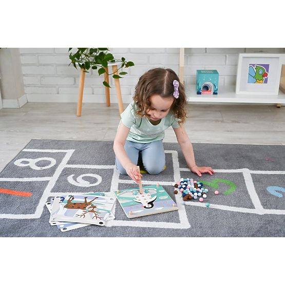 Catch and Assemble Arctic Animals Marble Puzzle