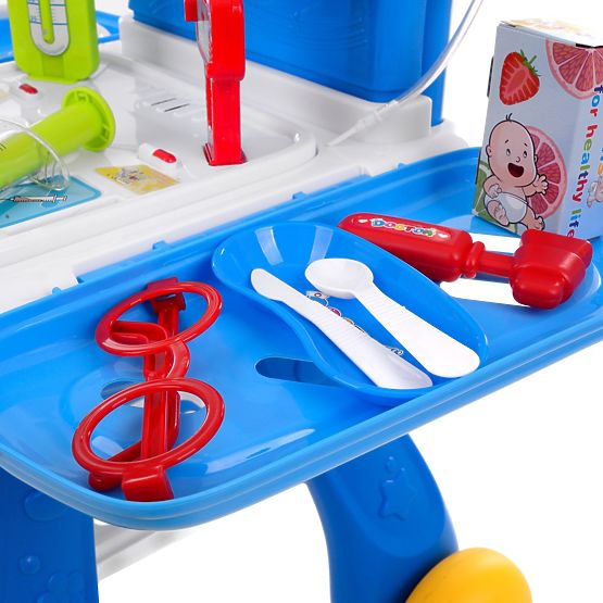 Children playing set Doctor