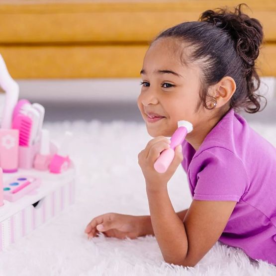 Children's cosmetic table with mirror