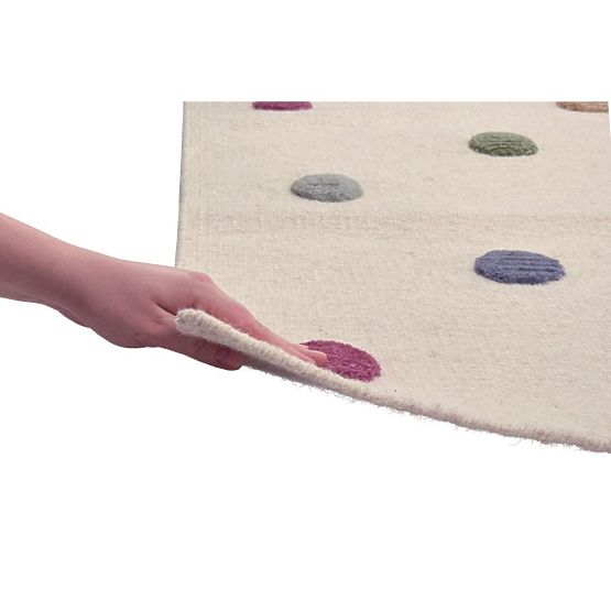 Children's rug with dots - cream