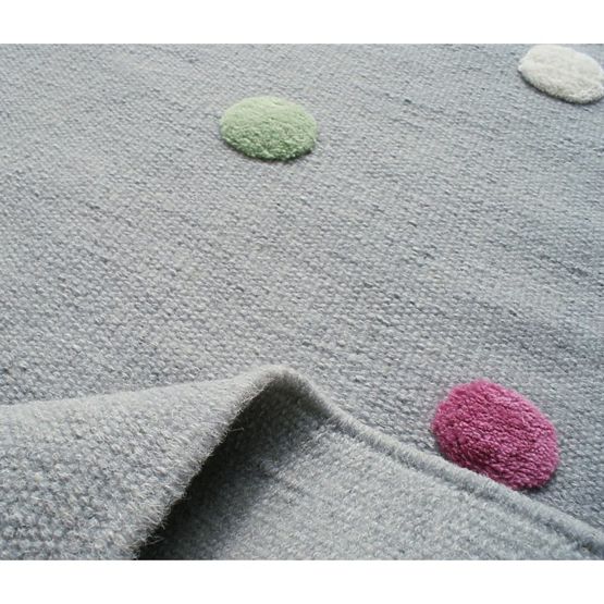 Children's rug with dots - grey