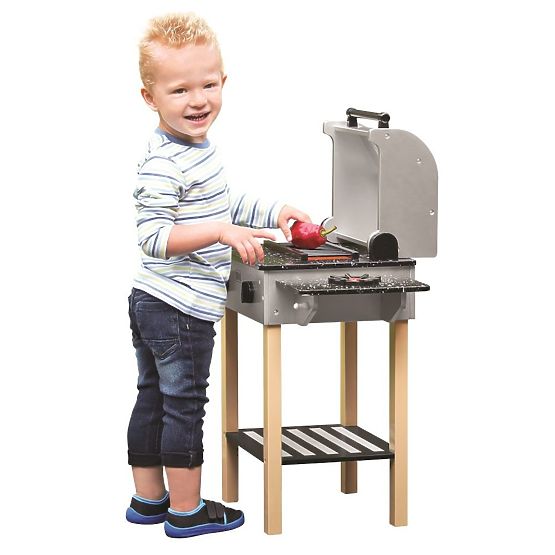 Children's wooden grill with accessories