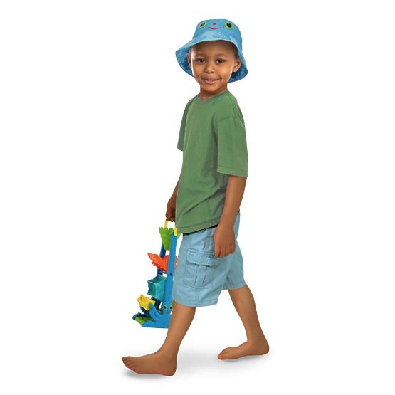 Colored sand and water grinder
