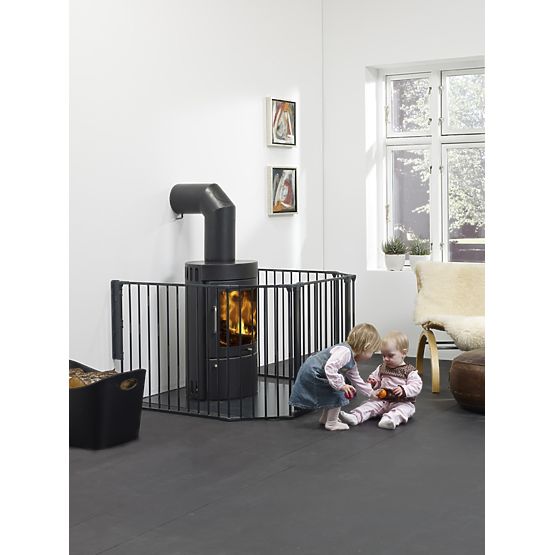 Fireplace fence Baby Dan FLEX XL - black