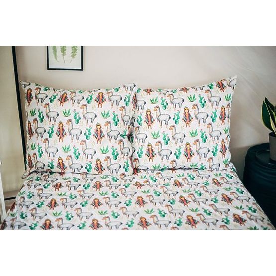 Lama baby bedding