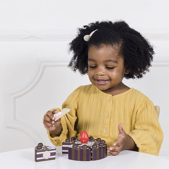 Le Toy Van Chocolate Cake