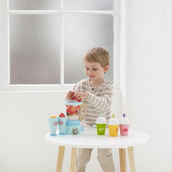 Le Toy Van Cocktail Set with Fruit