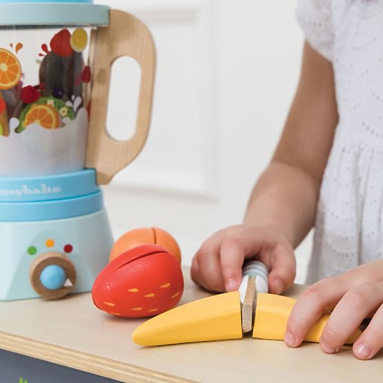 Le Toy Van Cocktail Set with Fruit