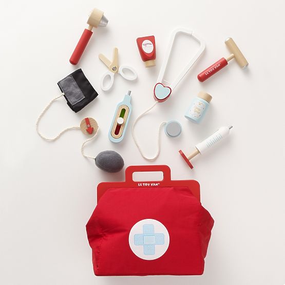 Le Toy Van Doctor's bag with accessories