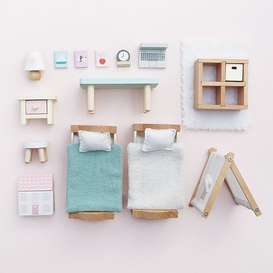 Le Toy Van Furniture Daisylane children's room