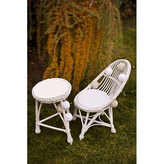 LILU Round Wicker Table