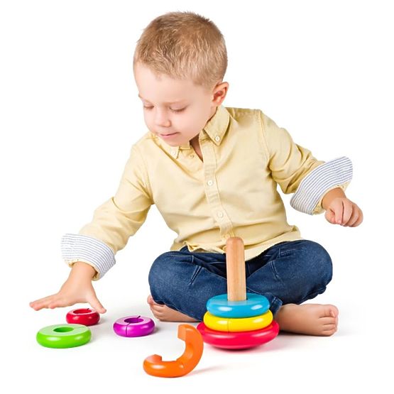 Magnetic folding pyramid