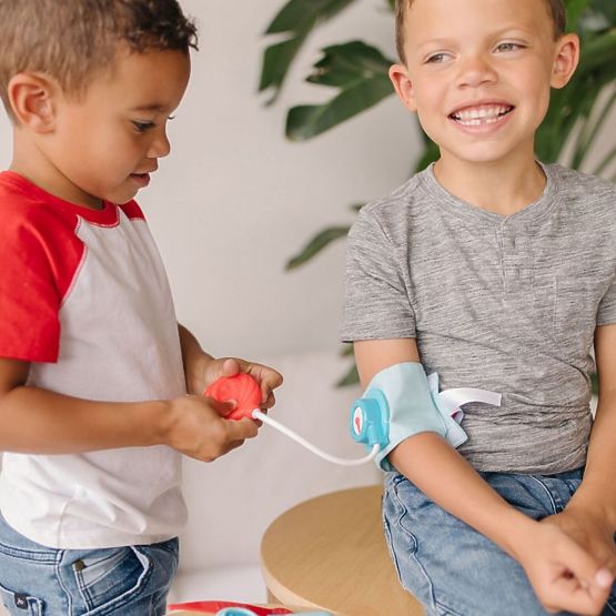 Melissa & Doug medical kit