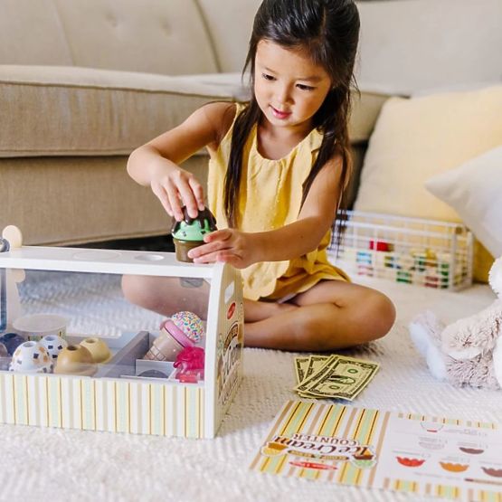Melissa & Doug Wooden Ice Cream Parlor