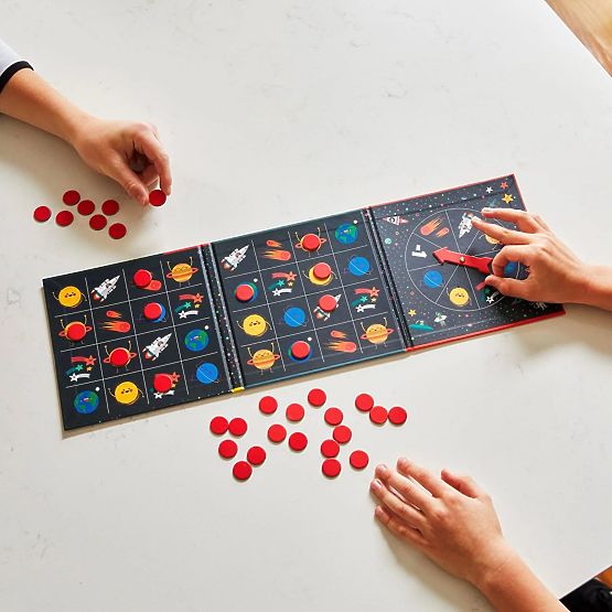 Mudpuppy Magnetic Board Game Space Bingo
