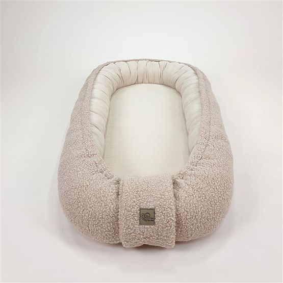 Muslin and Teddy Fleece Baby Nest - Beige