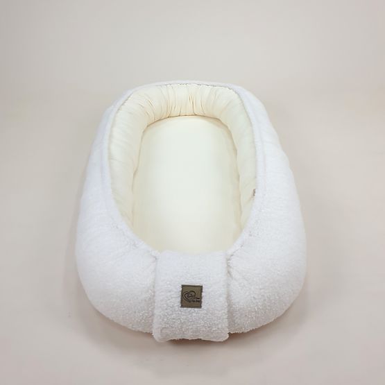 Muslin and Teddy Fleece Baby Nest - Ecru
