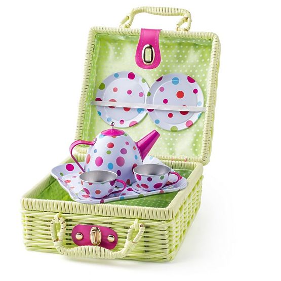 Picnic basket in lime color