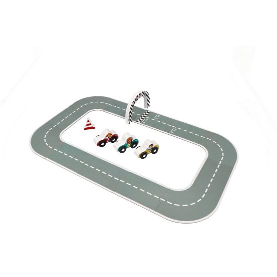 A racetrack in a trunk