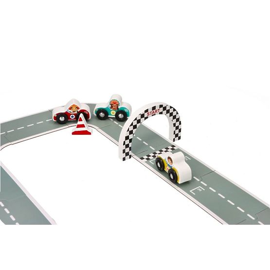 A racetrack in a trunk