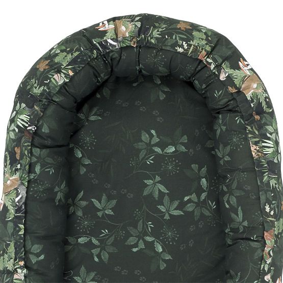 Reversible nest The life in woods