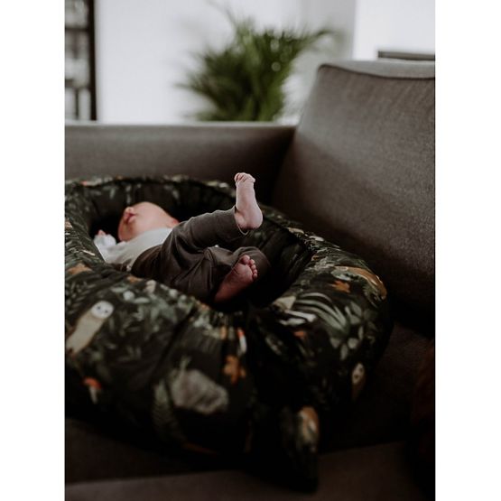 Reversible nest The life in woods