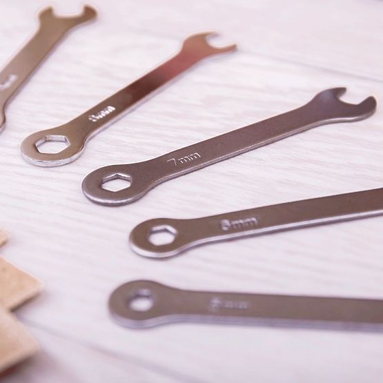 Semi-professional set of tools