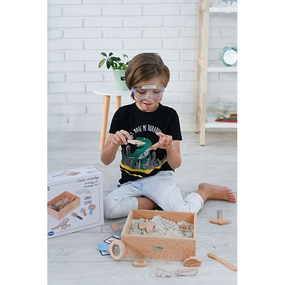 Set for little archaeologists