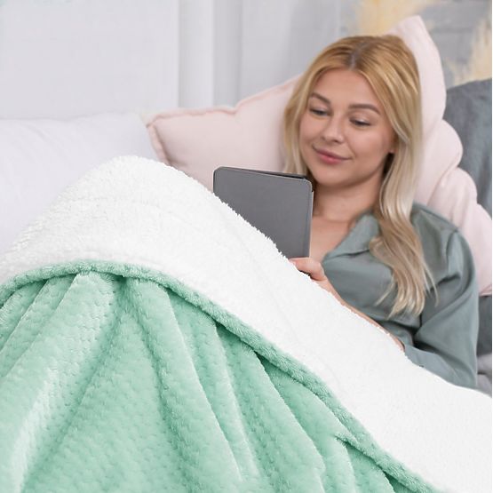 SHLEEPY Blanket Mint Color Jacquard Embossed Classic Style 130x180