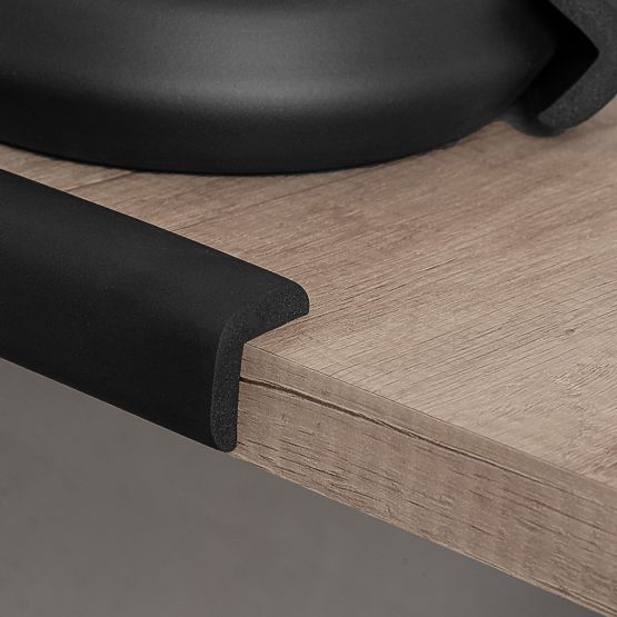 SIPO Protective tape for furniture edges, black - 1 pc