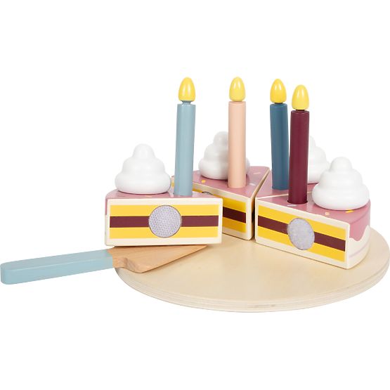 small foot Birthday Cake Tasty