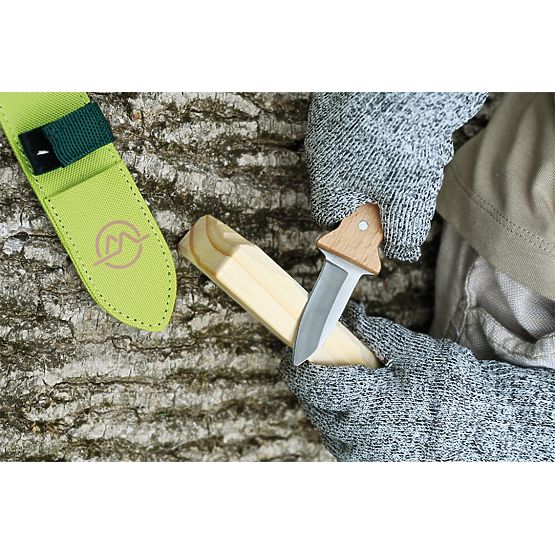 small foot Carving Set