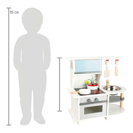 Small Foot Graceful wooden kitchen