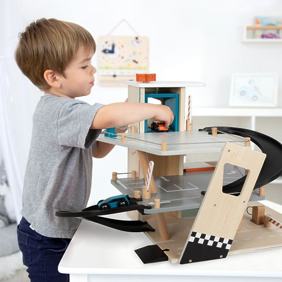 small foot Wooden Racing Garage