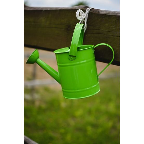 Watering can green