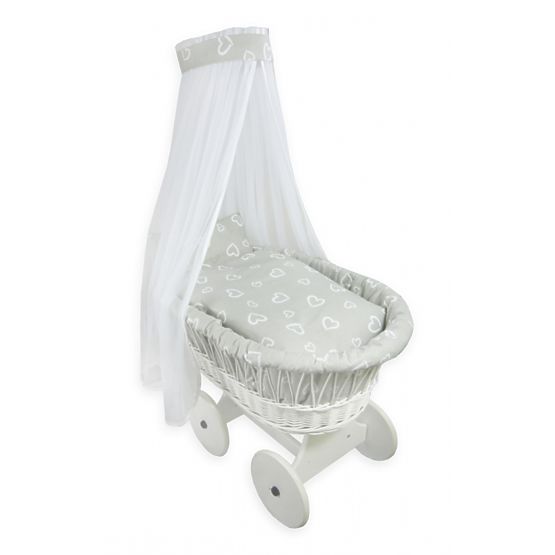 Wicker basket for baby - heart