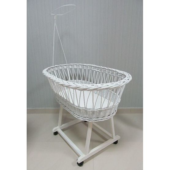 Wicker cot with equipment for baby - pink stars