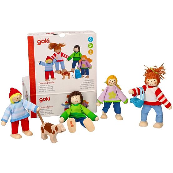 Wooden dolls on a trip