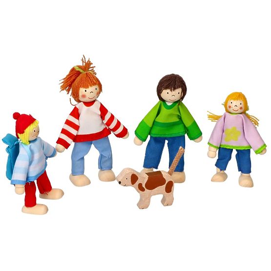 Wooden dolls on a trip
