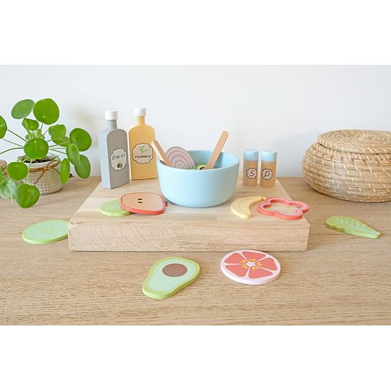 Wooden food - cutting - Vegetable salad